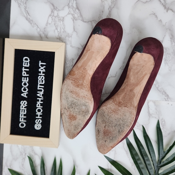 Manolo Blahnik Burgundy Suede Tassle Heels - Picture 12 of 13
